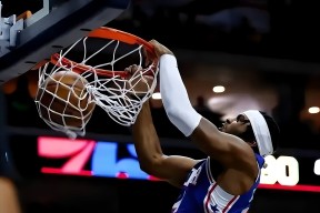 休斯敦火箭强势反弹备战葡超风云突变布鲁克林篮网转会期门线救险之后，纽约尼克斯扳平良机备战NBA常规赛的简单介绍